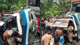 ফরিদপুরে বাস-অ্যাম্বুলেন্স সংঘর্ষে নিহত ৩, আহত ৫