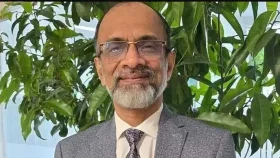 &lsquo;কন্যাকে রক্ষায় থাপ্পড়-লাথি মারার অধিকার রাখে বাবা&rsquo;