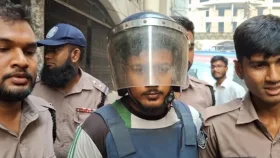 প্রধানমন্ত্রীর বাসে স্নাইপার নিয়ে মন্তব্যকারী যুবক রিমান্ডে