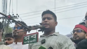 আইজিপিকে বক্তব্য প্রত্যাহার করে ক্ষমা চাইতে হবে: হাসনাত আবদুল্লাহ