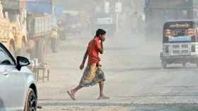 বায়ুদূষণে শীর্ষে লাহোর, ঢাকার অবস্থান কতো?