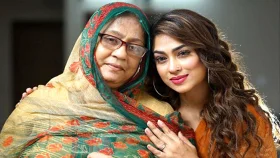 মা হারালেন চিত্রনায়িকা পপি