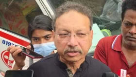 &lsquo;আমার ছেলে সাঁতার জানতো, ঘটনা ভিন্ন খাতে নেওয়ার চেষ্টা হচ্ছে&rsquo;