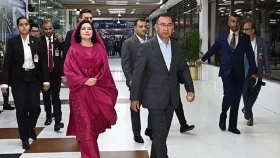 টোকিওতে ৫ ঘণ্টা বিলম্বের পর ঢাকার পথে প্রধানমন্ত্রী
