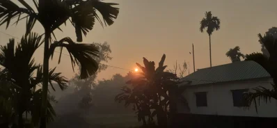 দিনে সূর্যের উঠলেও মৃদ্য শৈত্যপ্রবাহ বইছে। ছবি: খবর সংযোগ 