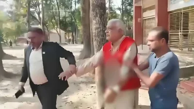 বছরের শেষ সপ্তাহে আলোচনার জন্ম দেয় কুমিল্লার চৌদ্দগ্রামে বীর মুক্তিযোদ্ধা আব্দুল হাইকে হেনস্তার ঘটনা