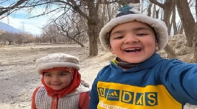 পাকিস্তানের জনপ্রিয় শিশু ভ্লগার মুহাম্মদ সিরাজ 