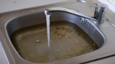 সিঙ্কে-তেলের-আস্তরণ