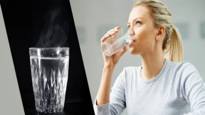  গরম পানি 