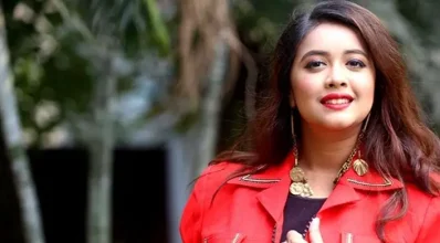 সংগীতশিল্পী ফাতেমা তুয যাহরা ঐশী