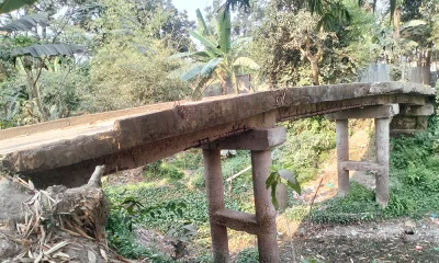 সোনারগাঁয়ে ঝুঁকিপূর্ন ব্রীজ