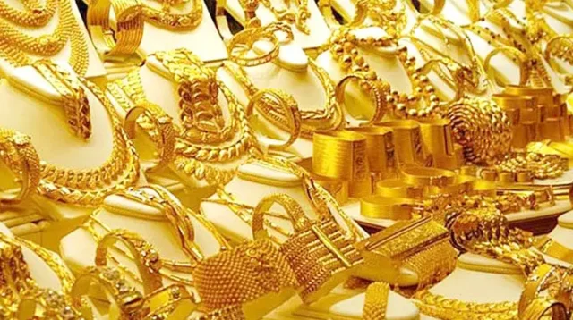 এক লাফে ১৬ হাজার ২১৩ টাকা বেড়ে স্বর্ণের দামে রেকর্ড, ভরি কত?