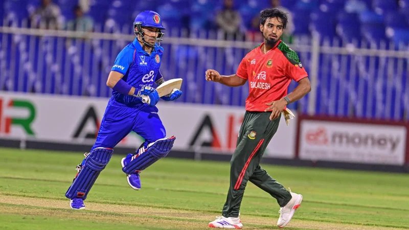 Yashirin kamera video piss